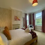 Dom wakacyjny Sunnycroft - Hot Tub Hire Available, Fitness Centre, Free Parking *