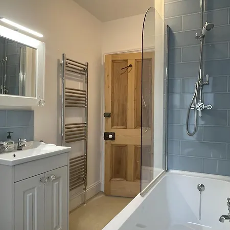 度假居 Sunnycroft - Hot Tub Hire Available, Fitness Centre, Free Parking *