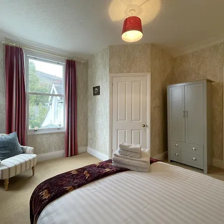 度假居 Sunnycroft - Hot Tub Hire Available, Fitness Centre, Free Parking *