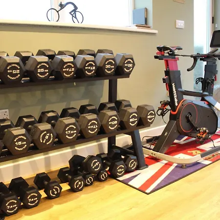 Sunnycroft - Hot Tub Hire Available, Fitness Centre, Free Parking Ferienhaus