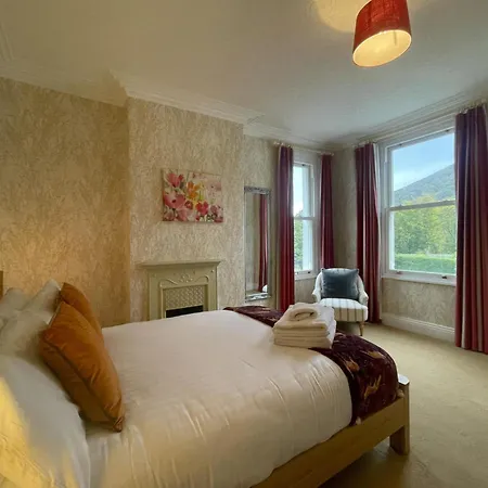 Ferienhaus Sunnycroft - Hot Tub Hire Available, Fitness Centre, Free Parking *